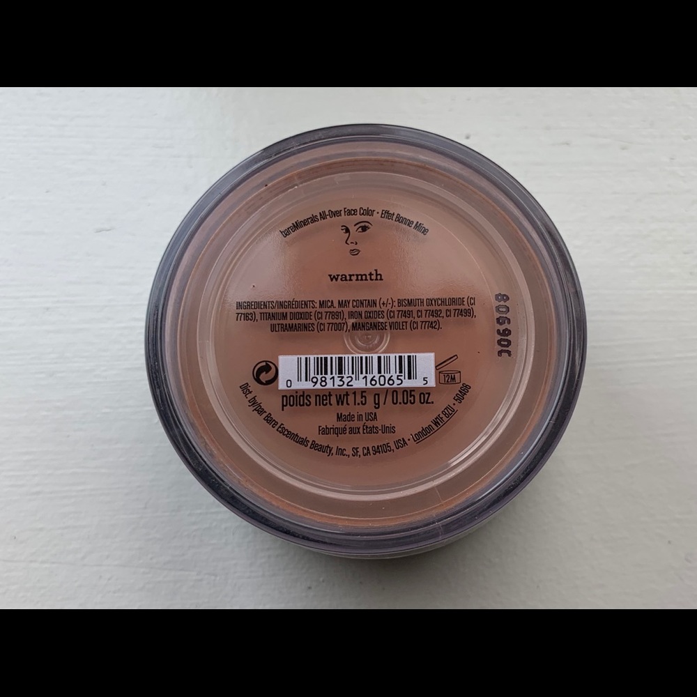 Brand new. Unused Warmth Bronzer